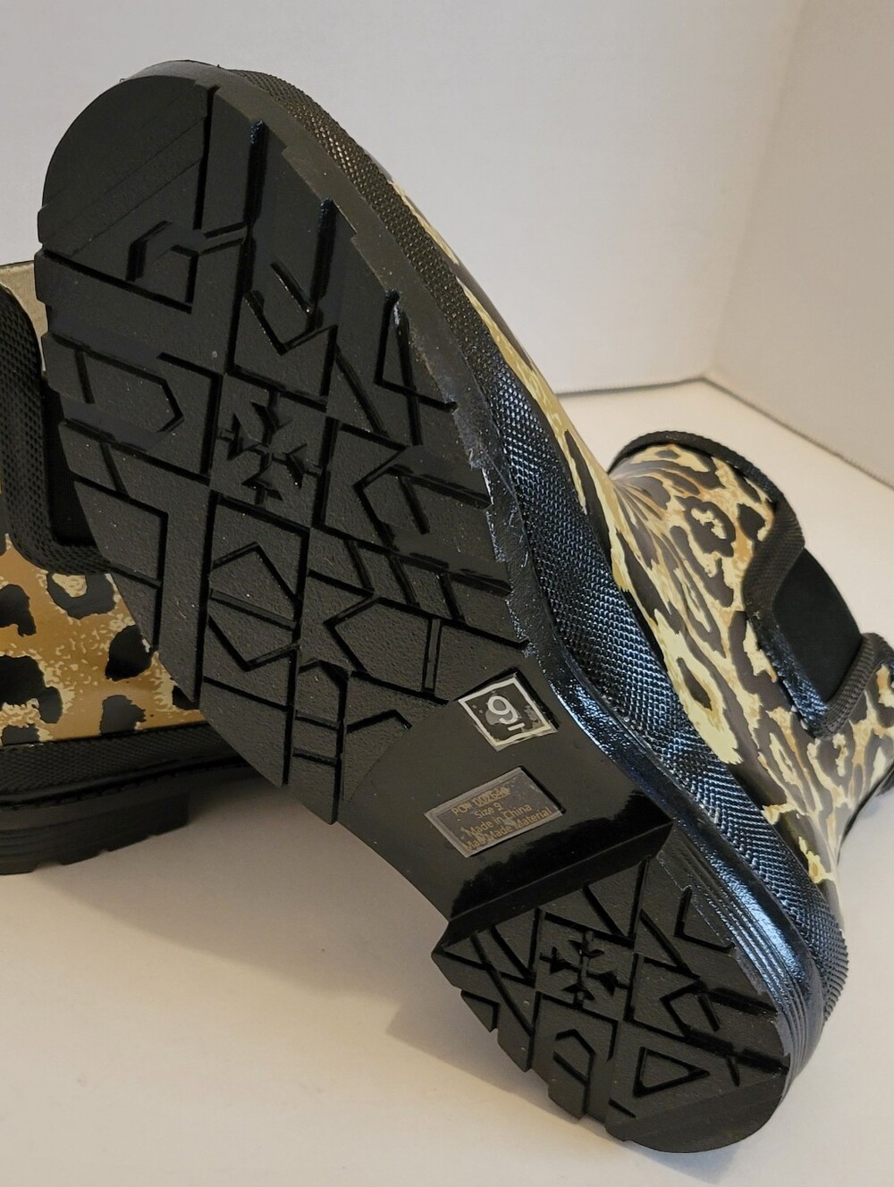 Journee Collection Tekoa Leopard Print Chelsea Rain Boots Waterproof Size 9 NWOT - Picture 10 of 12
